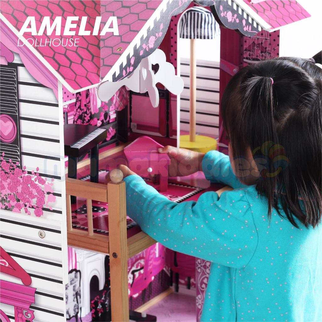 AMELIA DOLL HOUSE