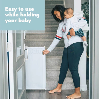 RETRACTABLE BABY SAFETY GATE